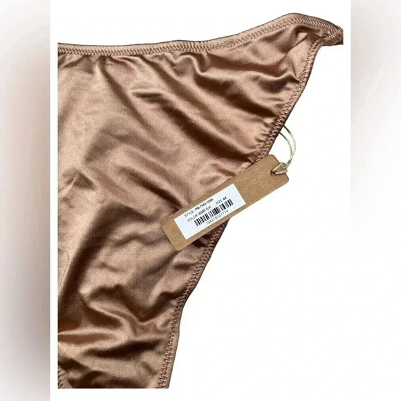 SKIMS Women's Satin String Thong in Desert Clay Size 4X PN-THG-1094 - Picture 4 of 7